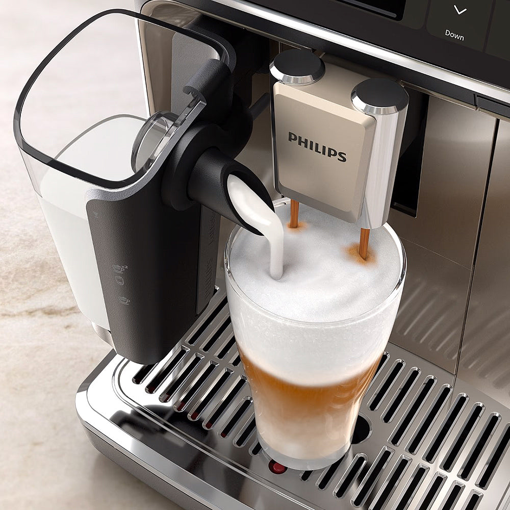 Kaffeevollautomat SilentBrew Serie 5500 EP5547/90 LatteGo 20 Kaffeespezialitäten (heiß oder eisgekühlt) - Schwarz verchromt
